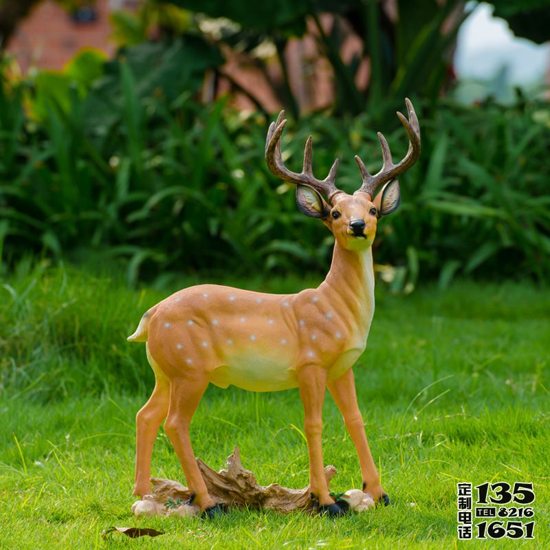 公園玻璃鋼仿真梅花鹿雕塑 公園玻璃鋼仿真梅花鹿雕塑