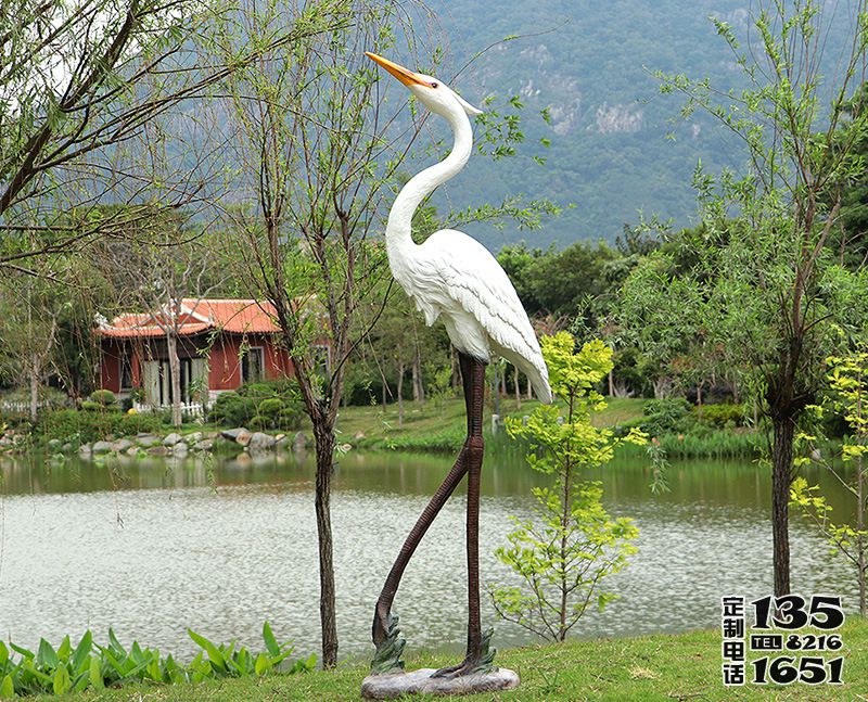戶外池塘玻璃鋼大長腿仿真仙鶴雕塑 戶外池塘玻璃鋼大長腿仿真仙鶴雕塑