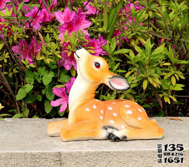 景區玻璃鋼彩繪鹿雕塑 景區玻璃鋼彩繪鹿雕塑