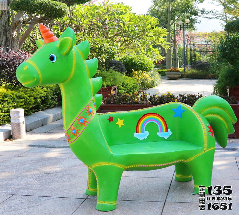 游樂園戶外擺放玻璃鋼卡通獨角獸座椅雕塑 游樂園戶外擺放玻璃鋼卡通獨角獸座椅雕塑