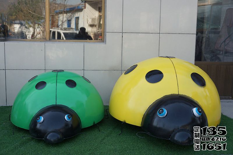 景區大型玻璃鋼仿真昆蟲七星瓢蟲雕塑 景區大型玻璃鋼仿真昆蟲七星瓢蟲雕塑