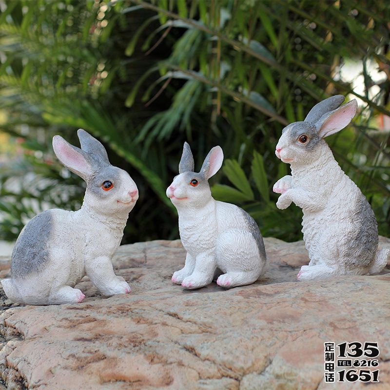 游樂場裝飾三只玻璃鋼仿真兔子雕塑 游樂場裝飾三只玻璃鋼仿真兔子雕塑