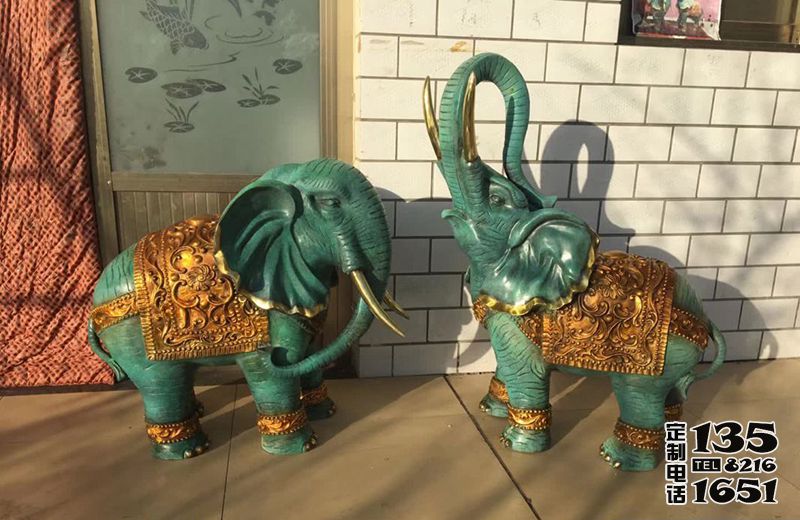 庭院室內(nèi)創(chuàng)意玻璃鋼彩繪兩只大象雕塑 庭院室內(nèi)創(chuàng)意玻璃鋼彩繪兩只大象雕塑