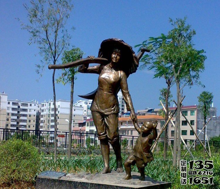 公園玻璃鋼仿銅人物母子雕塑 公園玻璃鋼仿銅人物母子雕塑