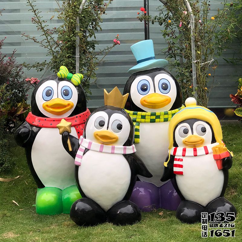 公園玻璃鋼彩繪童趣可愛企鵝雕塑 公園玻璃鋼彩繪童趣可愛企鵝雕塑