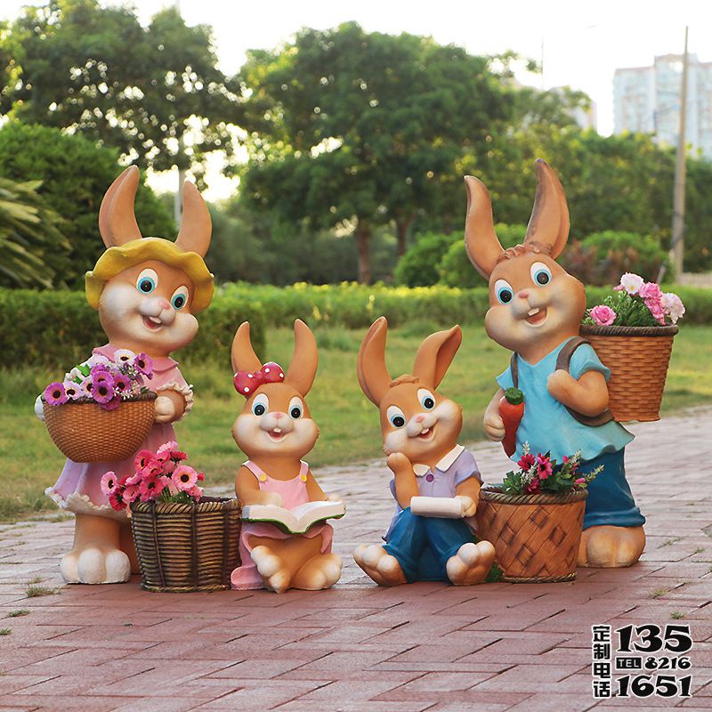 戶外草坪玻璃鋼彩繪創意可愛兔子花盆雕塑 戶外草坪玻璃鋼彩繪創意可愛兔子花盆雕塑