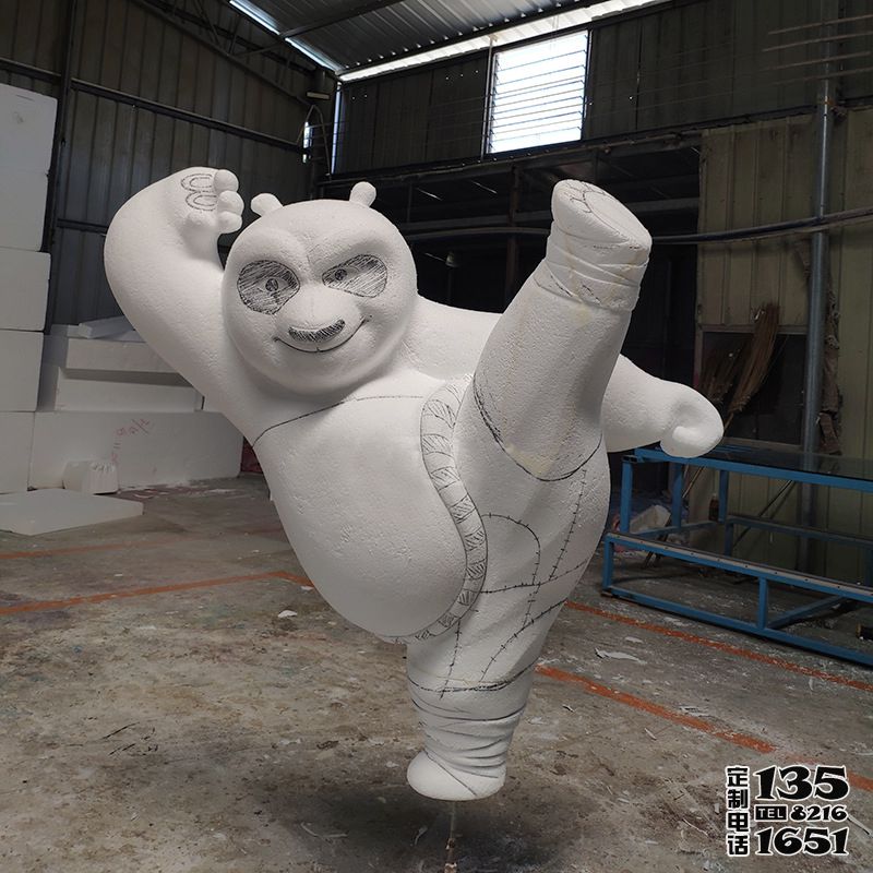 商場(chǎng)創(chuàng)意玻璃鋼卡通功夫熊貓雕塑 商場(chǎng)創(chuàng)意玻璃鋼卡通功夫熊貓雕塑