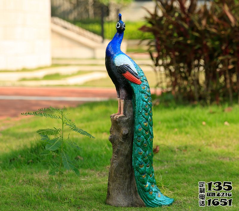 戶外草坪玻璃鋼彩繪孔雀雕塑 戶外草坪玻璃鋼彩繪孔雀雕塑