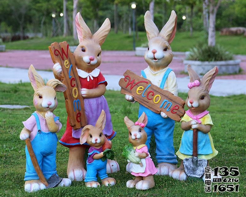 公園綠草地玻璃鋼卡通彩繪兔子雕塑 公園綠草地玻璃鋼卡通彩繪兔子雕塑
