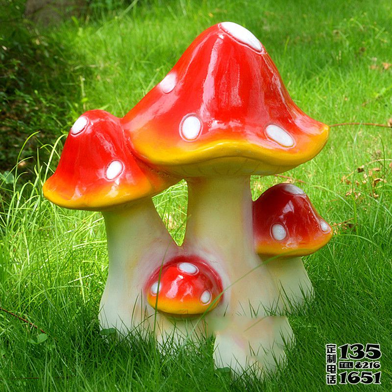 城市街道玻璃鋼卡通蘑菇雕塑 城市街道玻璃鋼卡通蘑菇雕塑