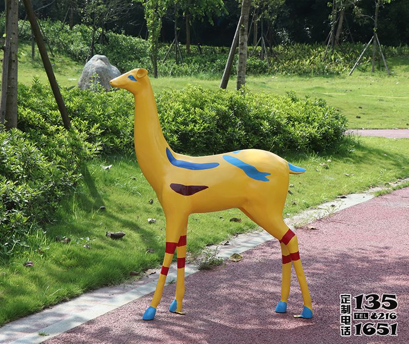 戶外街道創意玻璃鋼彩繪鹿雕塑 戶外街道創意玻璃鋼彩繪鹿雕塑