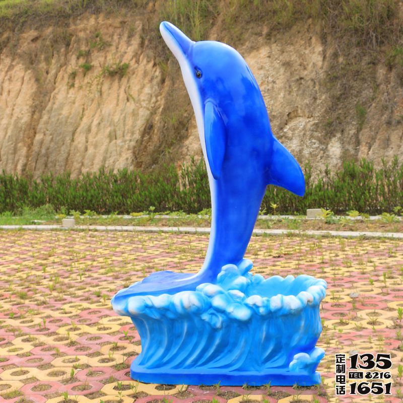 海洋館擺放卡通藍(lán)色海豚擺件戶外玻璃鋼雕塑 海洋館擺放卡通藍(lán)色海豚擺件戶外玻璃鋼雕塑