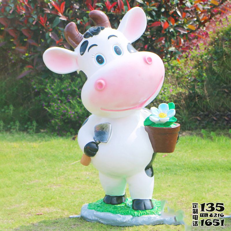 玻璃鋼卡通戶外園林小奶牛雕塑 玻璃鋼卡通戶外園林小奶牛雕塑