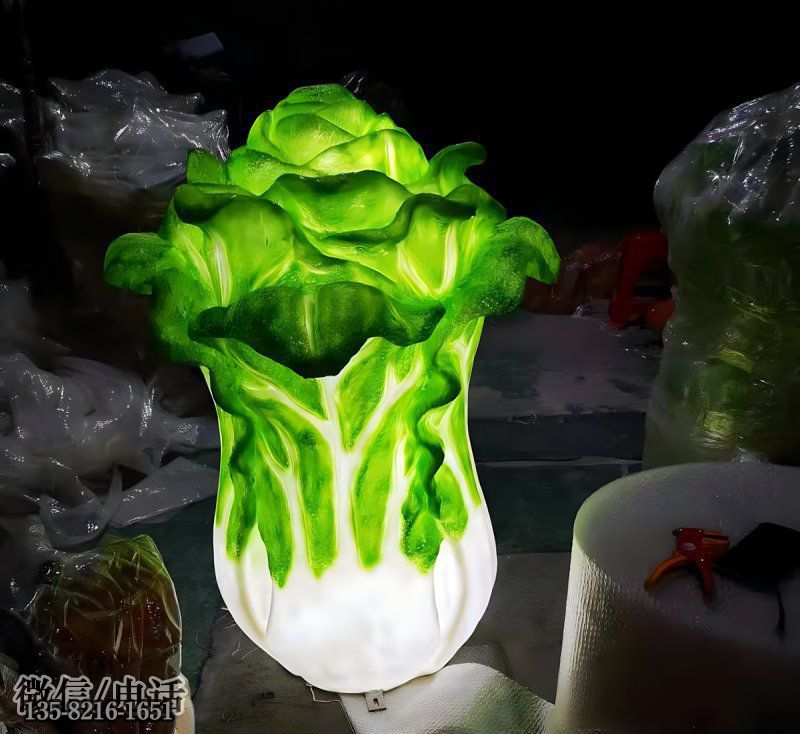 玻璃鋼發光白菜景觀雕塑 玻璃鋼發光白菜景觀雕塑